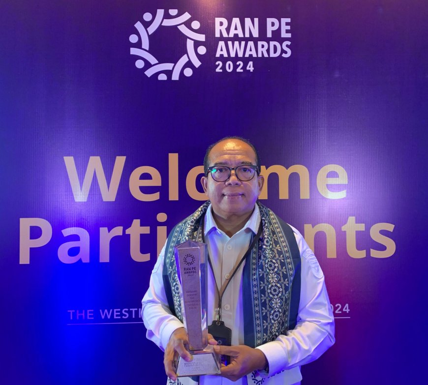 Pj Gubernur Lampung  Meraih Penghargaan Inisiator RAN PE Awards 2024