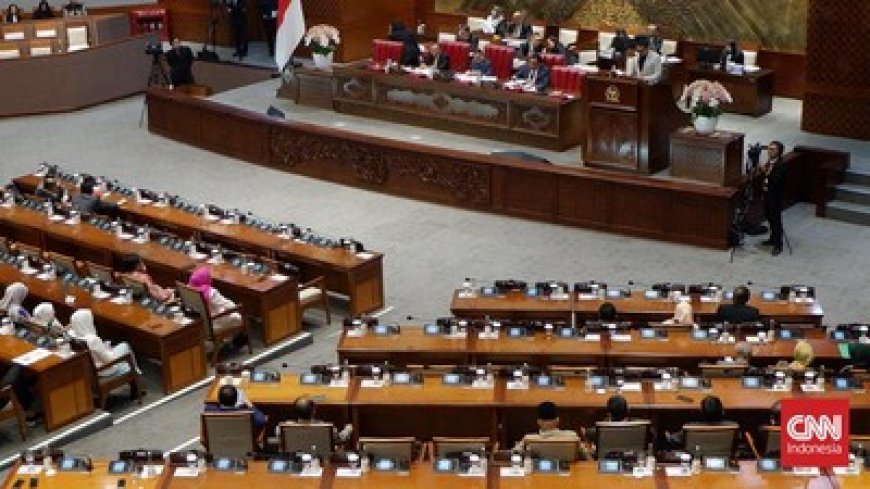 Peserta Sidang Tidak Kuorum, DPR Tunda Pengesahan RUU Pilkada