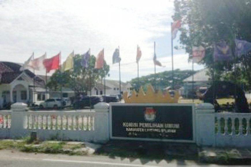 Dua Pasangan Bakal Calon Kepala Daerah di Lamsel Daftar KPU Hari yang Berbeda