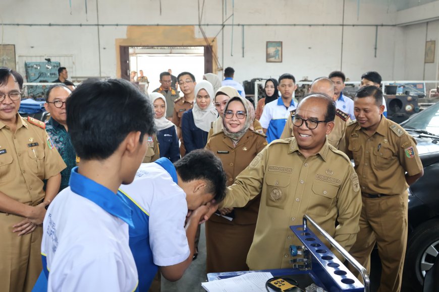 Pj. Gubernur Tinjau Program Pelatihan Berbasis Kompetensi di BLK Bandar Lampung