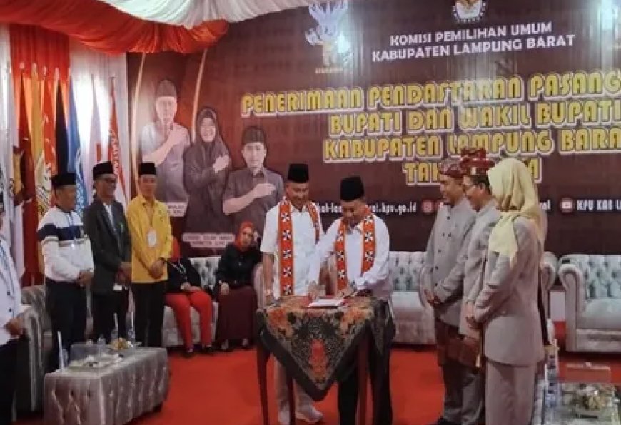 Resmi Mendaftar ke KPU, Parosil Mabsus-Mad Hasnurin Lawan Kotak Kosong di Pilkada Lampung Barat 2024