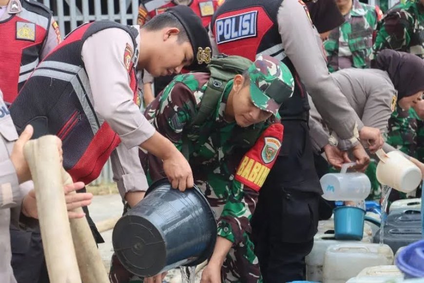 Sinergi Mengatasi Kekeringan, 17 Ribu Liter Air Bersih Disalurkan untuk Warga Lampung Selatan