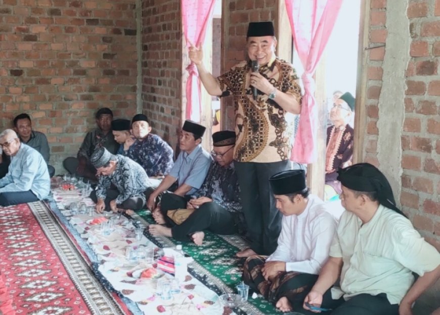 Prihatin dengan Jalan Rusak, Cabup Moh Saleh Asnawi Janjikan Jalan Limau-Cukuh Balak Mulus Jika Terpilih