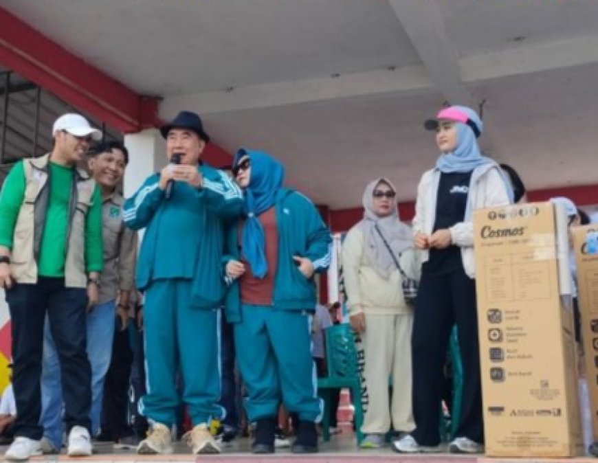 Ribuan Warga Tanggamus Antusias Ikuti Jalan Sehat Bersama Calon Bupati Saleh Asnawi dan Calon Wakil Gubernur Jihan Nurlela