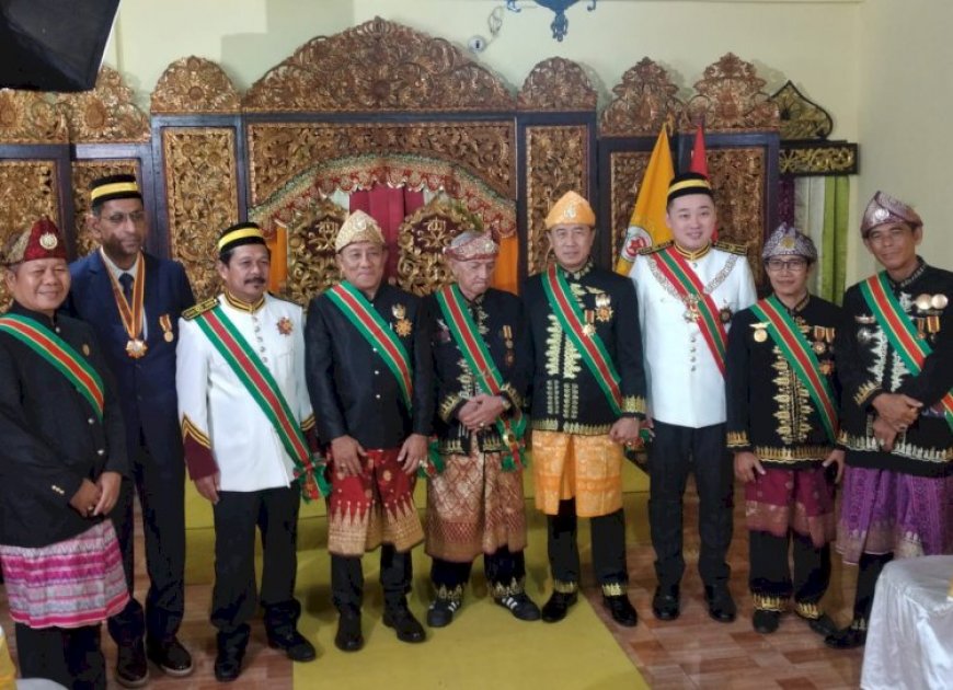 12 Tokoh Terima Darjah Kebesaran dari Kesultanan Palembang