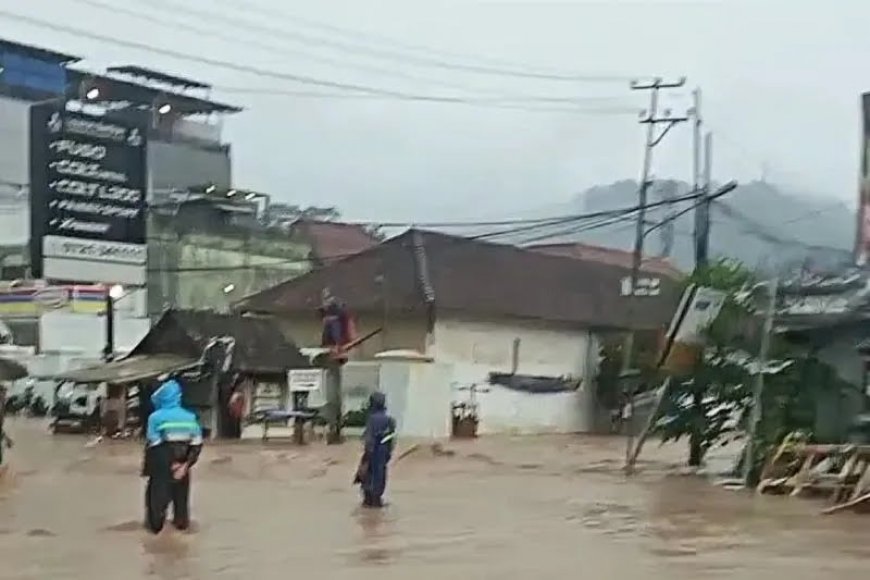 Hujan Deras di Lampung Sebabkan Banjir di Puluhan Titik, Ratusan Rumah Terendam