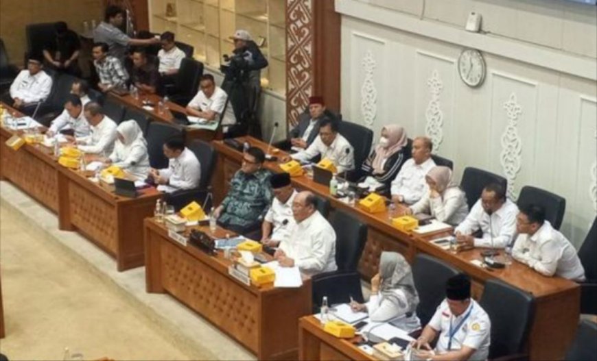 Gubernur Lampung Ungkap Krisis Industri Singkong: Petani Tercekik, Tapioka Melimpah Tak Terserap
