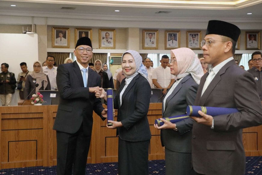Lantik Pejabat Pimpinan Tinggi Pratama, Gubernur Mirza Minta Kontribusi Nyata untuk Kemajuan Daerah