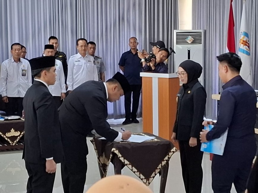 Bupati Way Kanan Lantik Machiavelli Herman Tarmizi sebagai Sekretaris Daerah Definitif