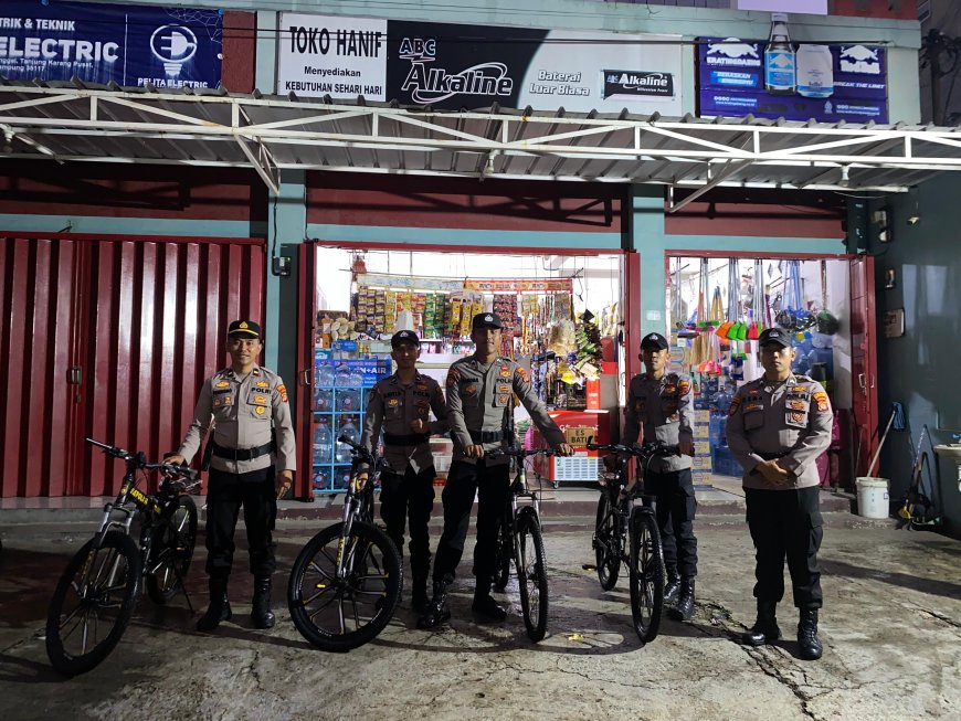 Gowes Tengah Malam! Polisi Kayuh Sepeda Cegah Aksi Kriminal di Bandar Lampung